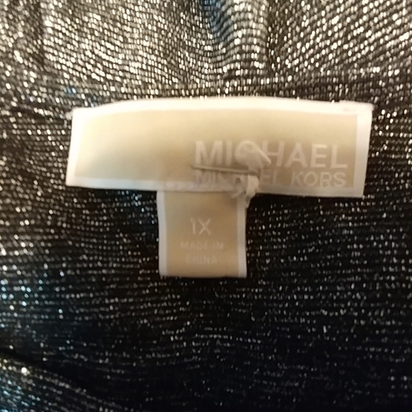 Womens Blouse Plus Bell-Sleeve Black 1X - Picture 5 of 5